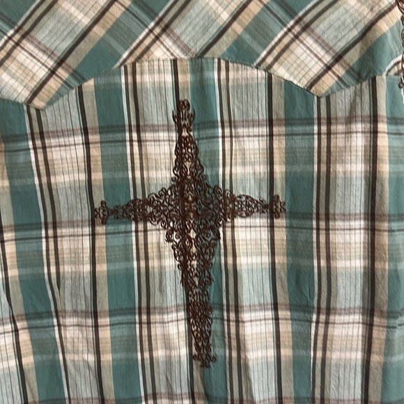 Sherry Cervi Collection Shirt with Cross Embroidery - Picture 2 of 7